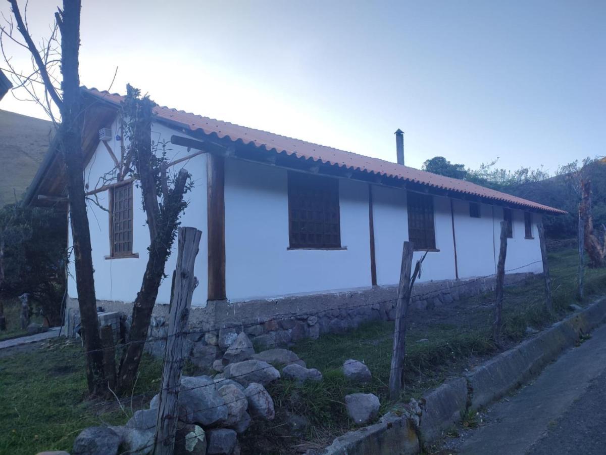 Chimborazo Basecamp Hotel Buitenkant foto